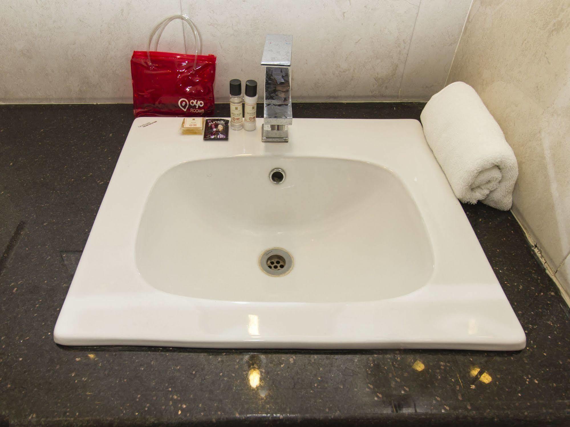Eyrie Service Apartments Bangalore Esterno foto