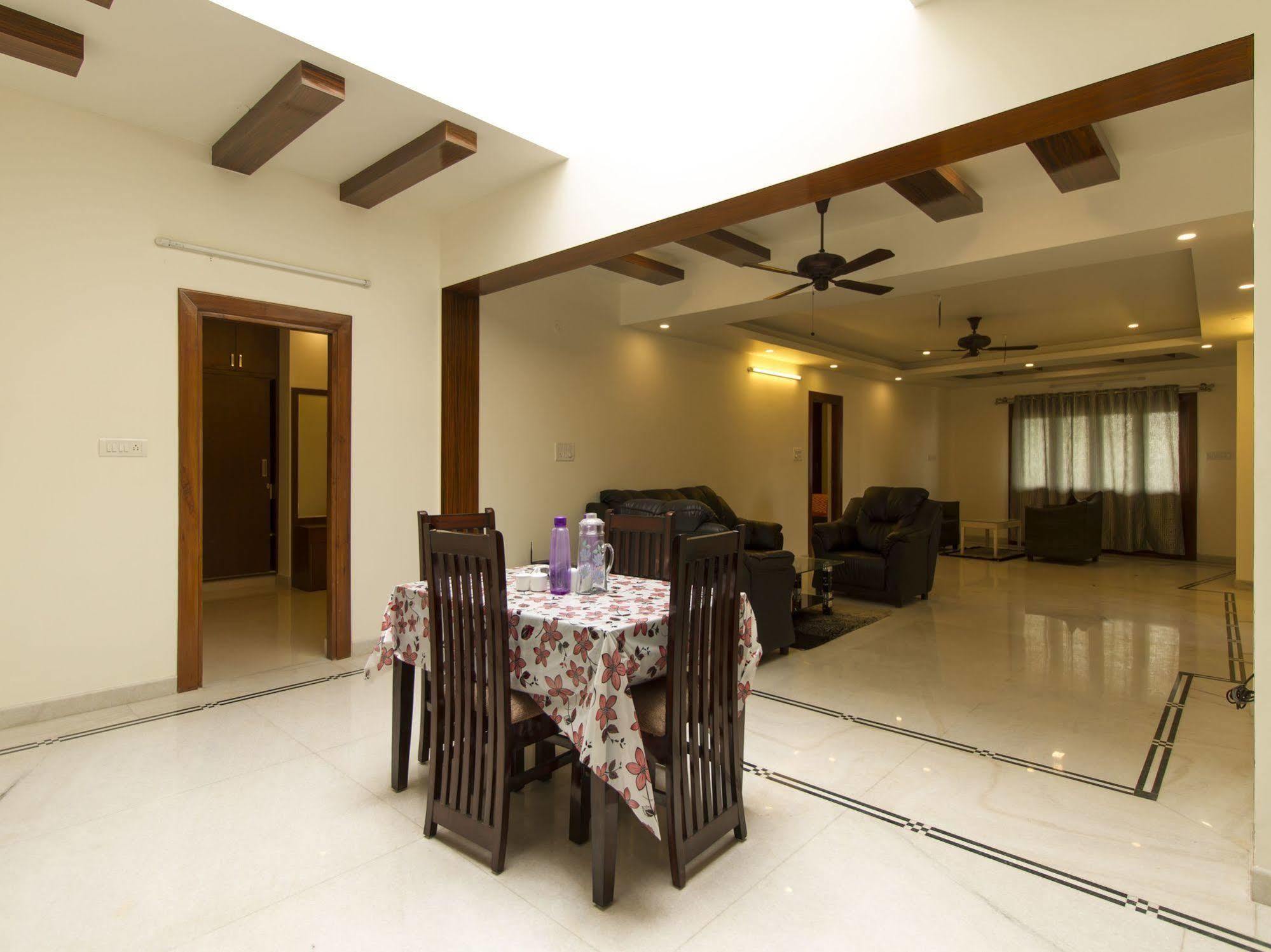 Eyrie Service Apartments Bangalore Esterno foto